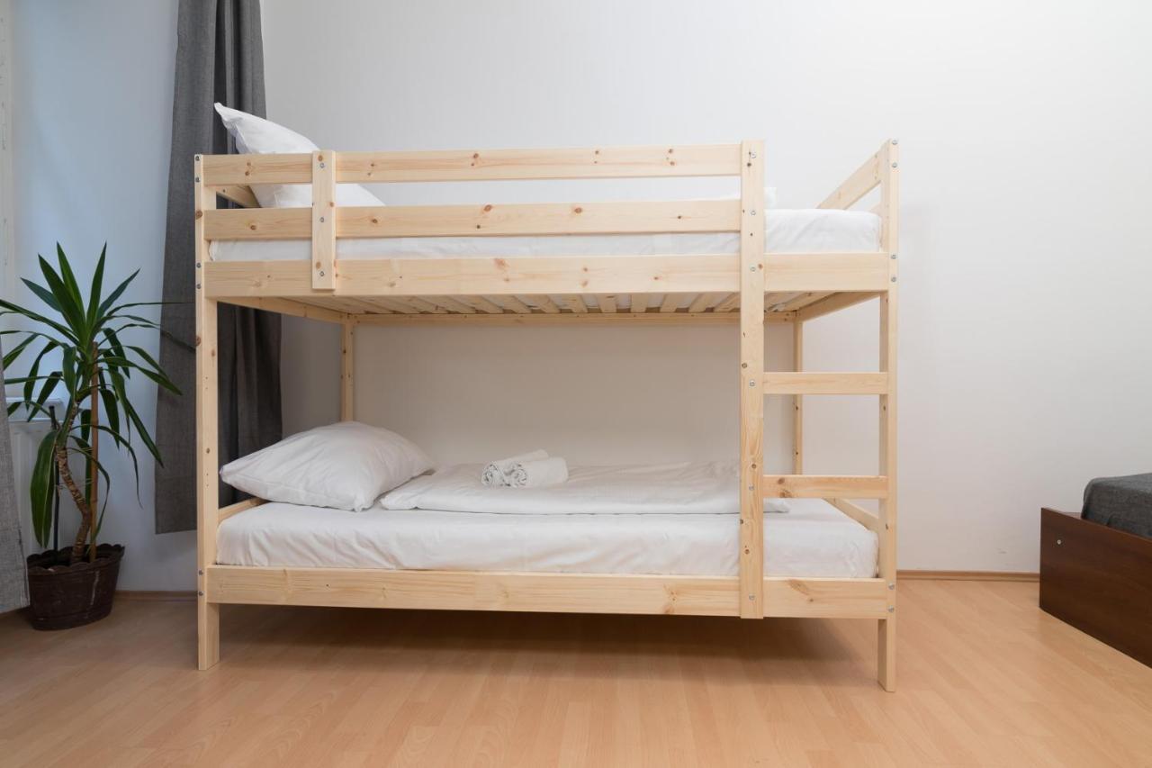 Spacious 2 Bedrooms Apartment In 4Th District Near Karlskirche Wien Exteriör bild