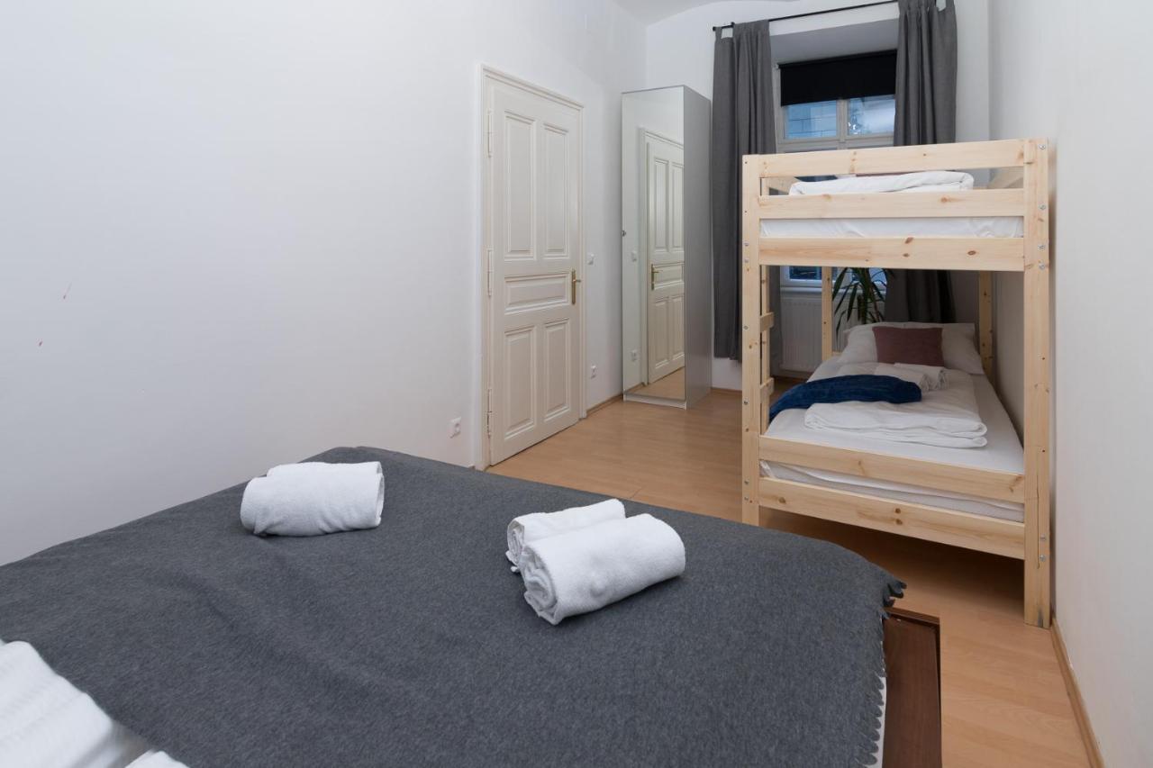 Spacious 2 Bedrooms Apartment In 4Th District Near Karlskirche Wien Exteriör bild