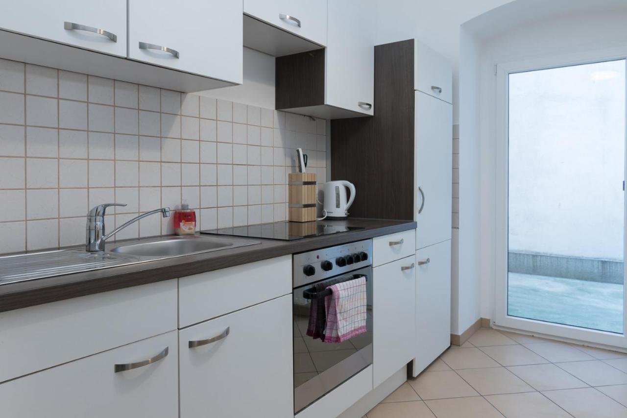 Spacious 2 Bedrooms Apartment In 4Th District Near Karlskirche Wien Exteriör bild